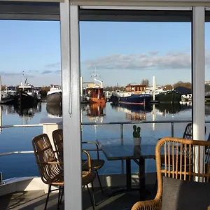 Tiny Floating House Ibiza , Maastricht Niederlande