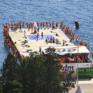 Main Street Studio And 4* Zadar